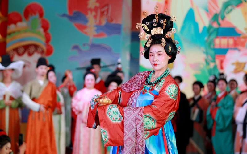 Hanfu Makeup Artists: Find Inspiration for Makeup Creation in History and Culture