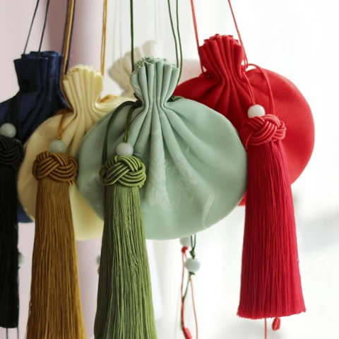 How to Bring Elements of Hanfu into Daily Wear 6