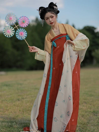 Vintage Hanfu Collection: 10 Beautiful Retro Dresses With Rich Ancient Flavor
