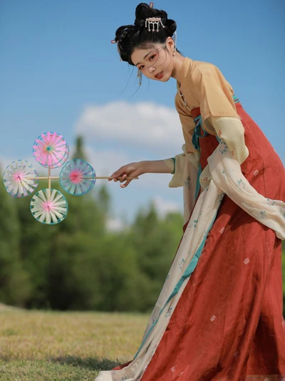 Vintage Hanfu Collection: 10 Beautiful Retro Dresses With Rich Ancient Flavor