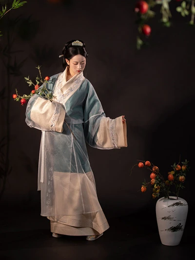 Vintage Hanfu Collection: 10 Beautiful Retro Dresses With Rich Ancient Flavor