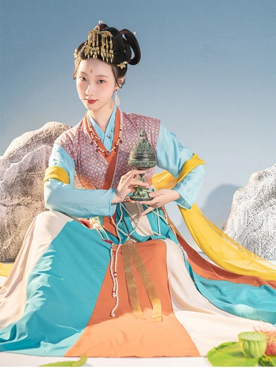 Vintage Hanfu Collection: 10 Beautiful Retro Dresses With Rich Ancient Flavor
