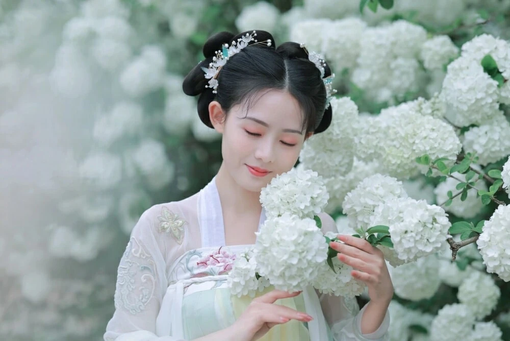 Ling — Community Archive 921