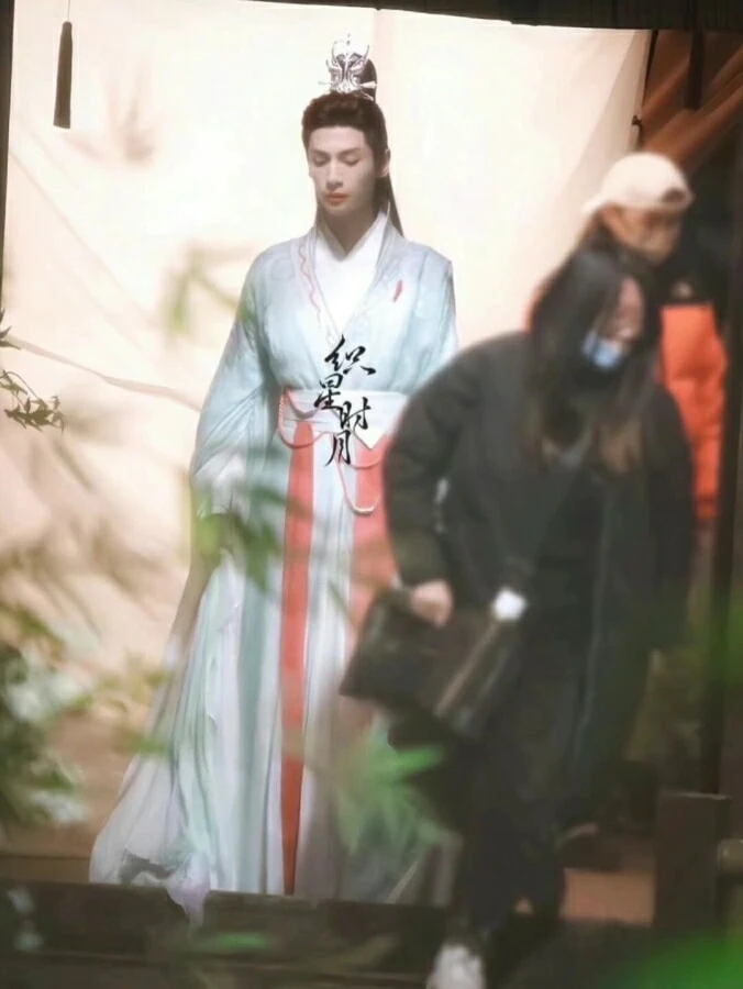 Taking Pictures of Ming Style Hanfu in the Forbidden City 310