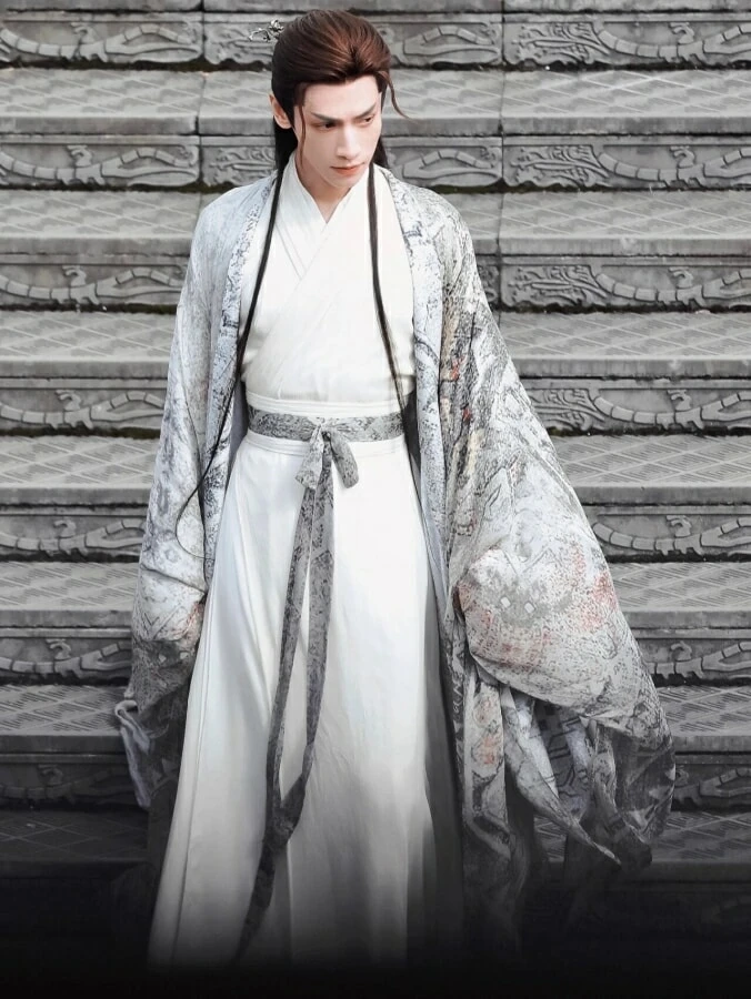 Taking Pictures of Ming Style Hanfu in the Forbidden City 314
