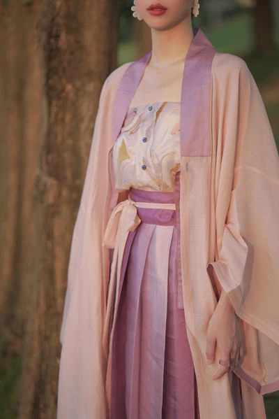 3 Best Color for Your Hanfu Summer Dress