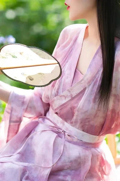 3 Best Color for Your Hanfu Summer Dress
