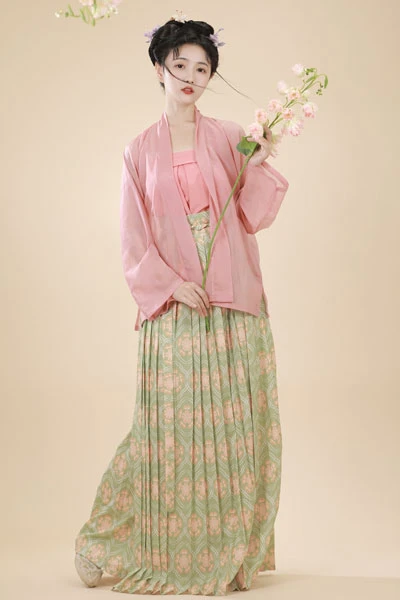 3 Best Color for Your Hanfu Summer Dress