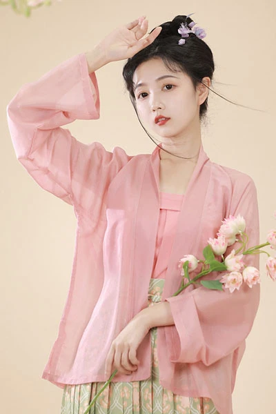 3 Best Color for Your Hanfu Summer Dress