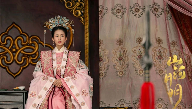 Ming Dynasty Aesthetics in Drama The Imperial Age: Costumes and Props