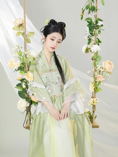 10 Gorgeous Green Hanfu Set for Summer 3