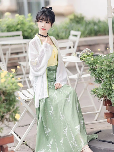 10 Gorgeous Green Hanfu Set for Summer 9