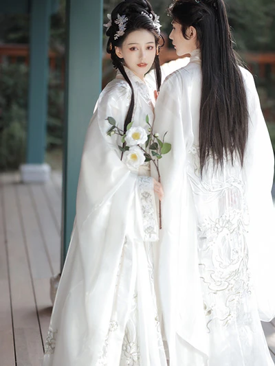 10 Latest Sets of Sweet Chinese Hanfu for Lovers
