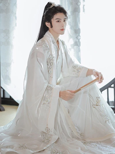 10 Latest Sets of Sweet Chinese Hanfu for Lovers