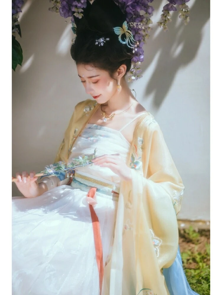 Ling — Community Archive 1069