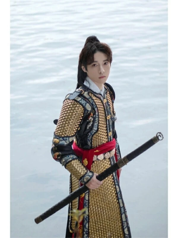 Taking Pictures of Ming Style Hanfu in the Forbidden City 360