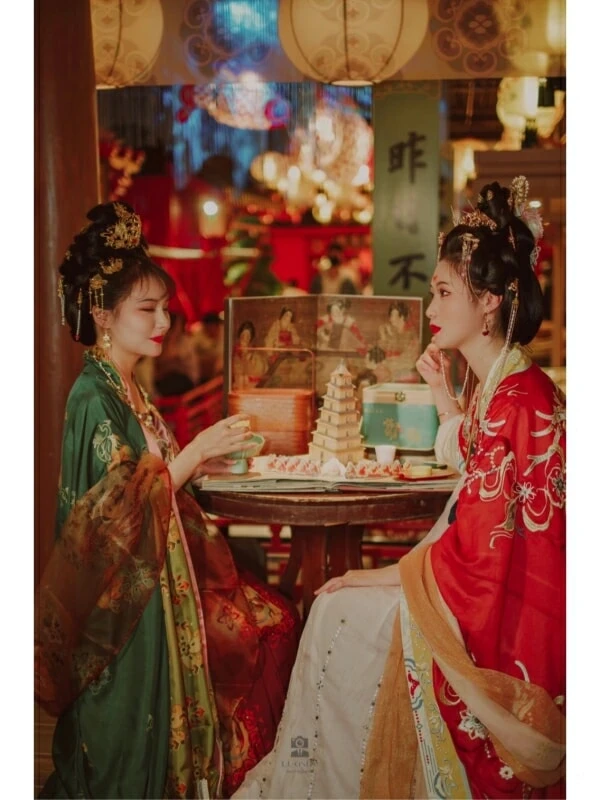 Tang Dynasty Hanfu for Couple 92