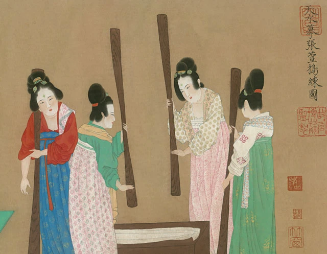 Fashion Trends of Antique Chinese Clothing Through the Dynasties