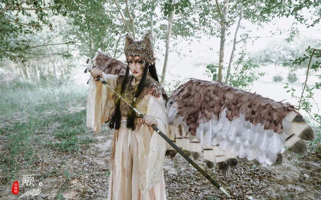 Amazing! She Recreates 87 Classic of Mountains and Seas Mythical Creature Look