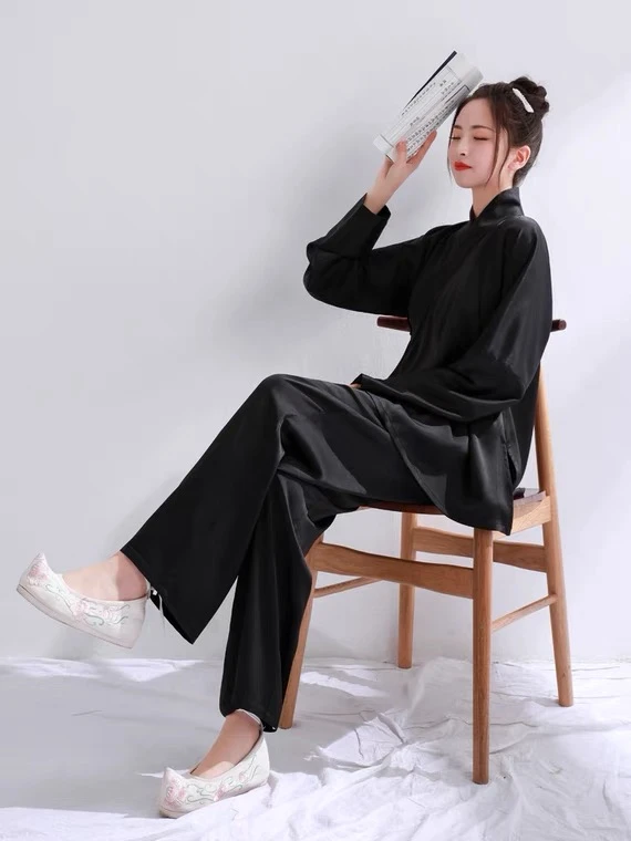 The Basics of Hanfu Underlayers