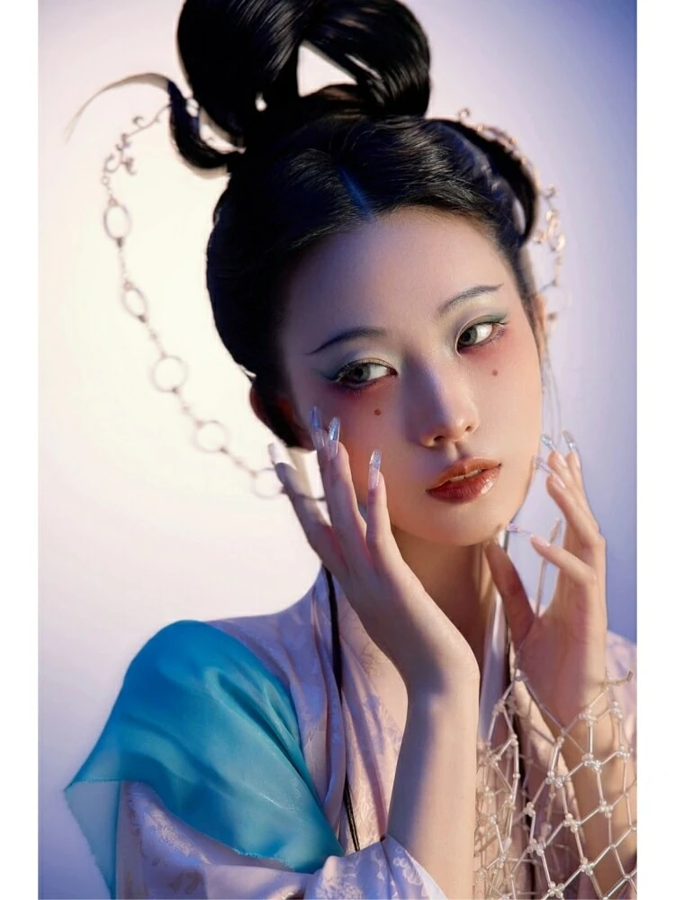 Ling — Community Archive 1098