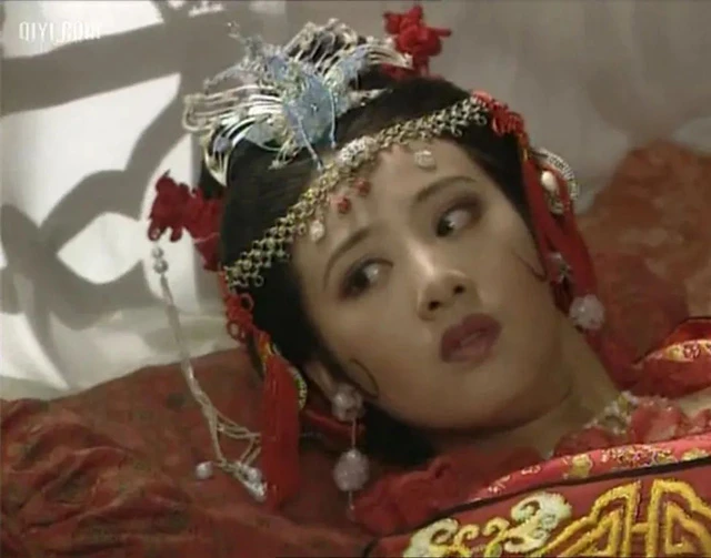 3 Types of Wedding Dresses in Costume Dramas 15