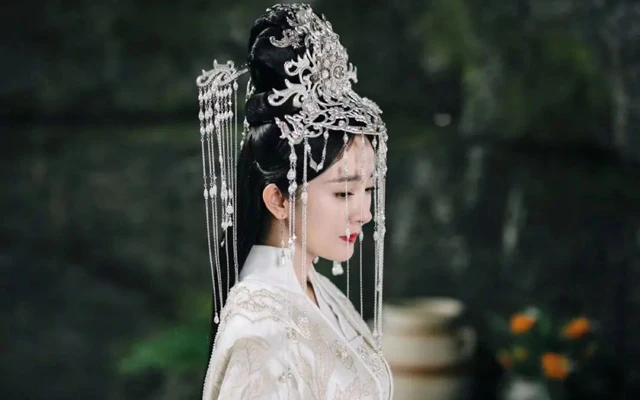 3 Types of Wedding Dresses in Costume Dramas 24