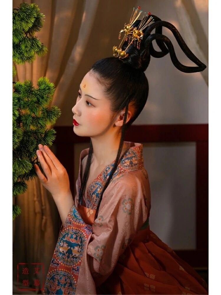 66712cb8808bd6e5_1_circle