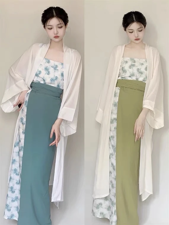 7 Types of Hanfu Skirts That You Should Know