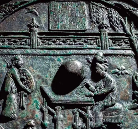 Traditional Chinese Bronze Mirror History & Meaning