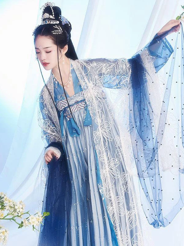 women blue hanfu dress