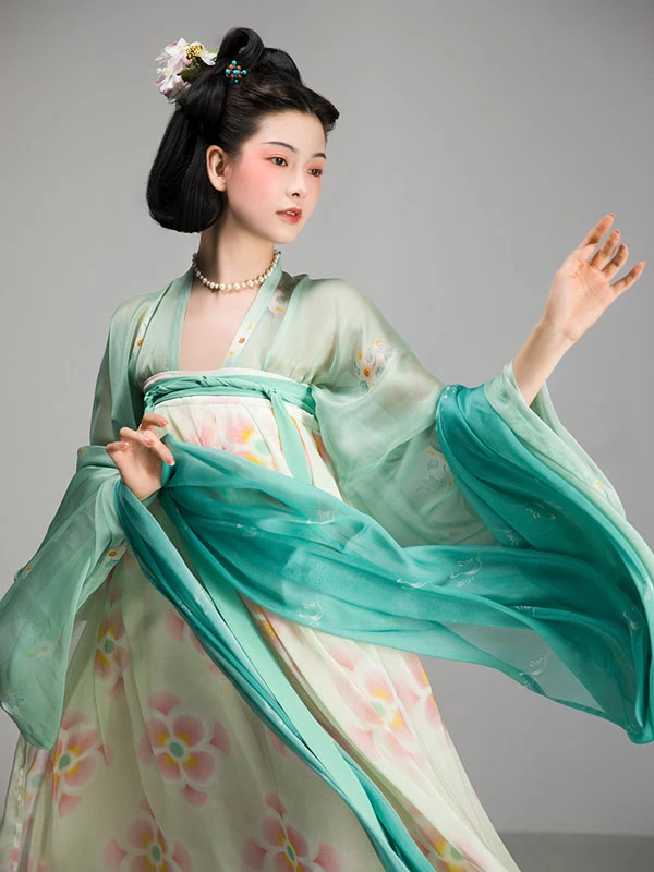 women's green hanfu dress