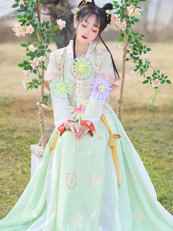 women's green hanfu dress