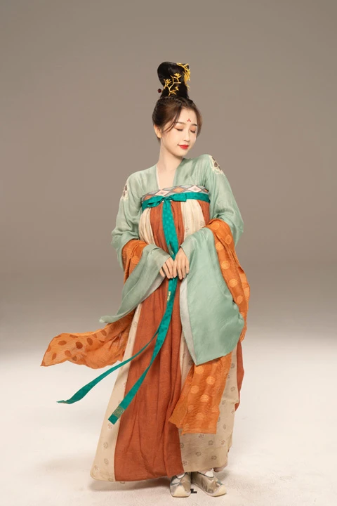 Love Between Fairy and Devil - Must Watch Fantasy Cdrama in August 18