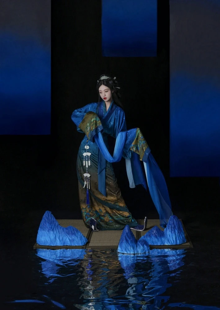 Hanfu Events, In the Flower Season 132