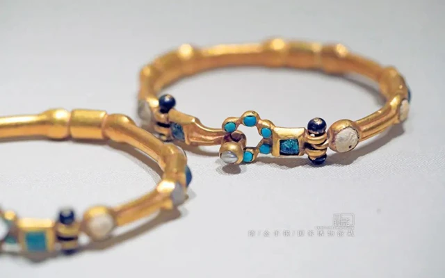 Luxury Aesthetics of Ancient Chinese Gold Jewelry 16