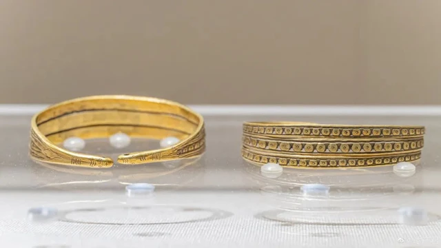 Luxury Aesthetics of Ancient Chinese Gold Jewelry 19