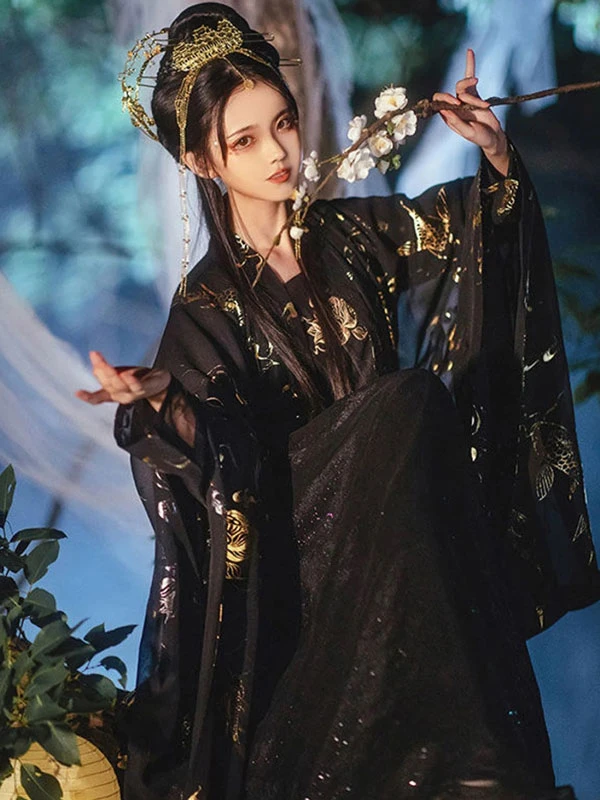 top womens gold hanfu that make you shine