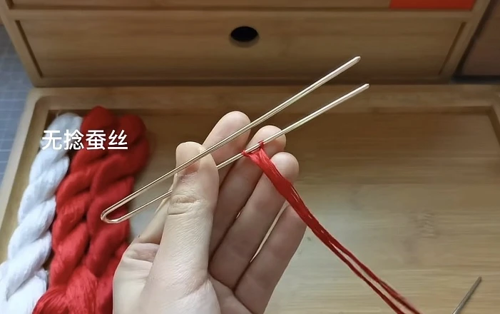 Hanfu Accessory: Ronghua History and Basic DIY Steps