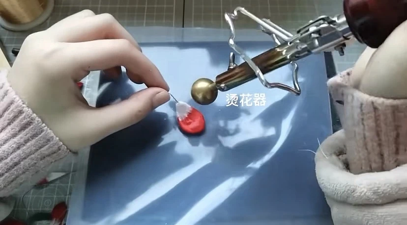 Hanfu Accessory: Ronghua History and Basic DIY Steps