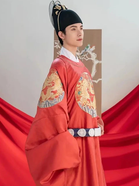 Traditional Hanfu Equally Suitable for Seniors 5