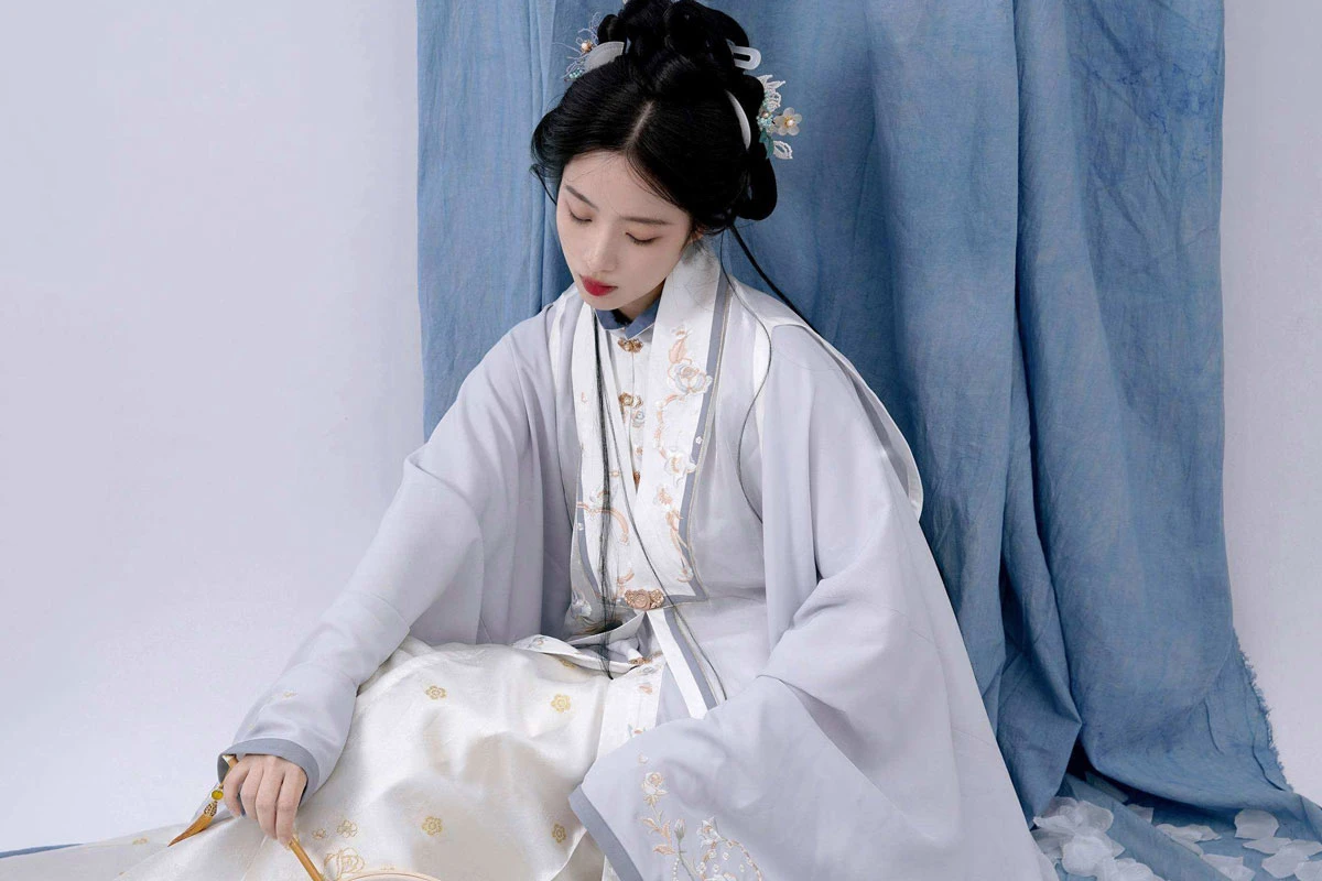 elegant hanfu for formal special events