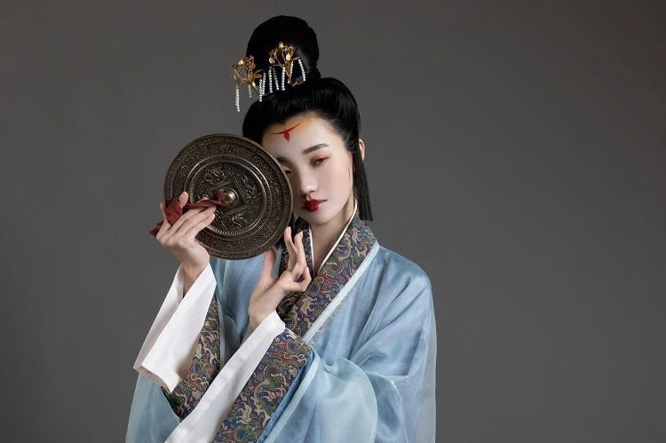 Ling — Community Archive 1362