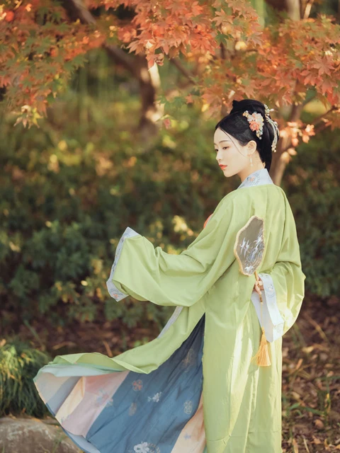Autumn Chinese Clothing Hanfu Style