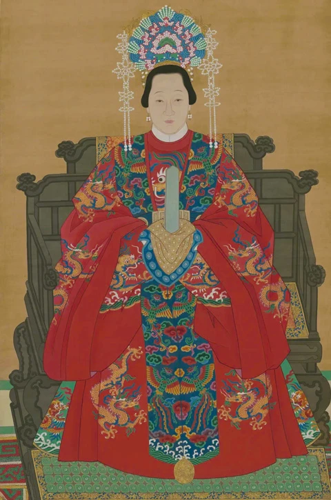 Oriental Romance - the Evolution of Traditional Chinese Wedding Dresses 23