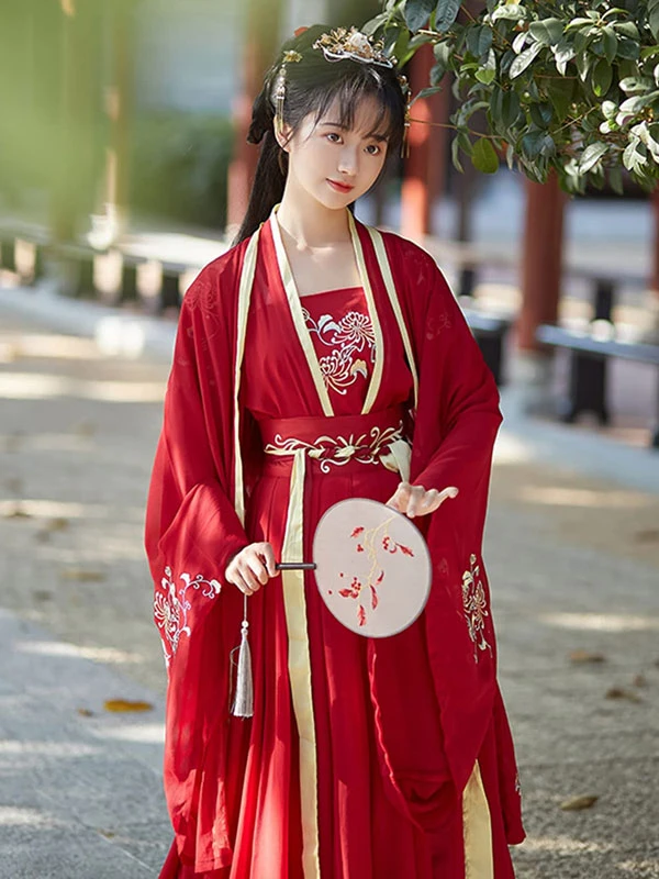 find a vintage hanfu from chinese dynasty