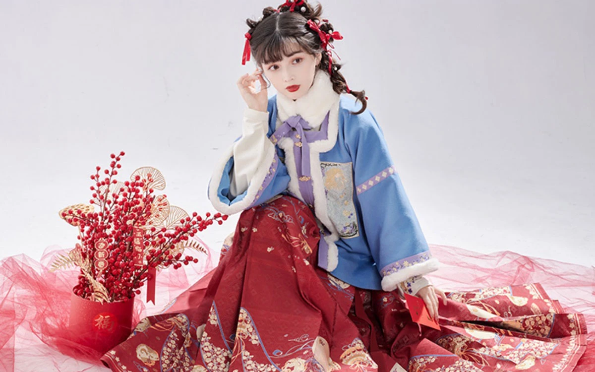 The Origin and Classic Style of Chinese Hanfu