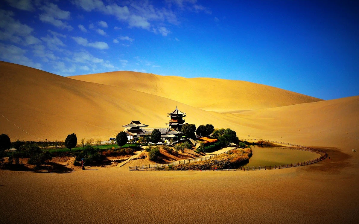Dunhuang and Venice: Above Desert and Sea