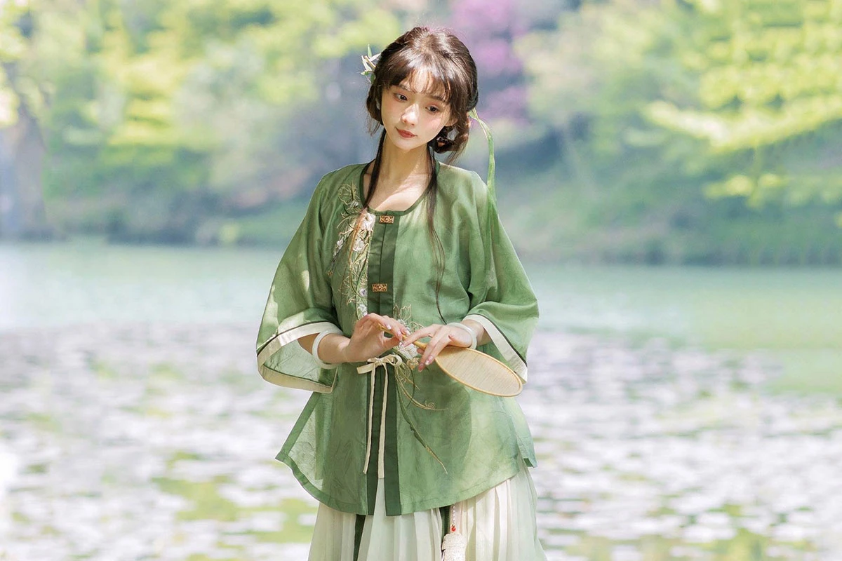 modern hanfu t-shirts to keep you stylish