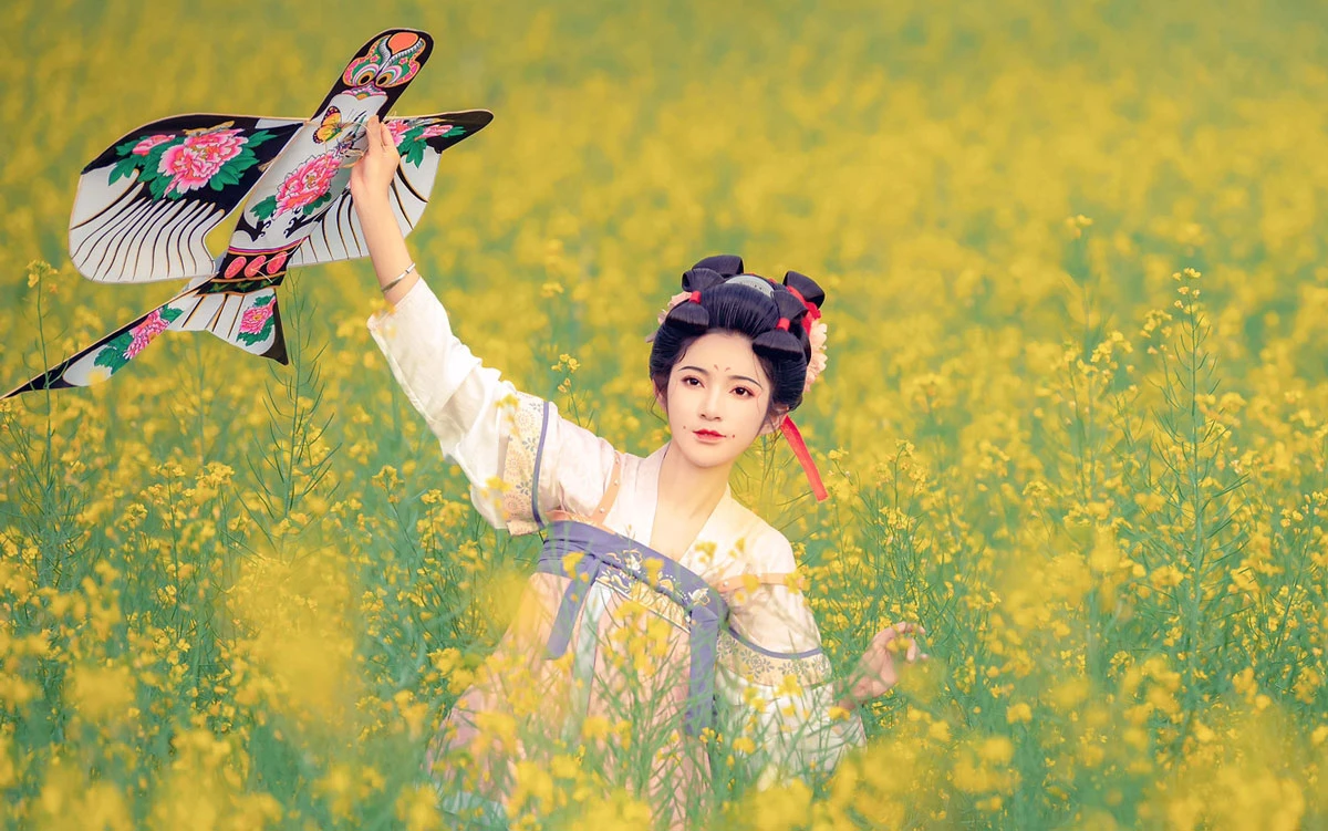 Discovering Ancient China's Spring Excursion: Traditions and Customs 13